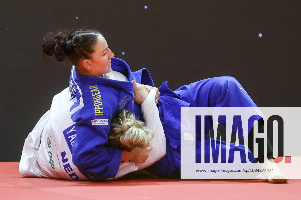 AZERBAIJAN, BAKU - OCTOBER 9, 2026: Yael van Heemst (bottom) of the Netherlands and Anna Monta Olek of Germany compete in their -78 kg bout as part of the 2026 World Judo Championships at the National Gymnastics Arena. Mikhail Sinitsyn TASS 98995211