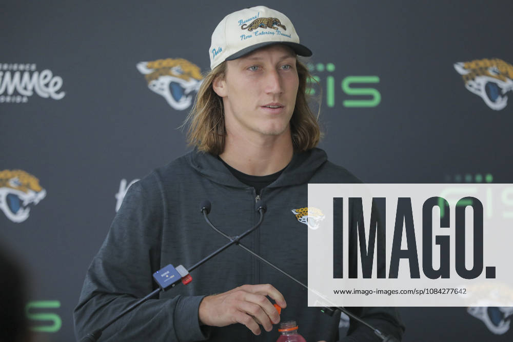 Trevor Lawrence of the Jacksonville Jaguars Q&A during the Jacksonville Jaguars team practise and media as part of the London NFL, American Football Herren, USA Series 2026, at the Grove, Chandler’s Cross, Hertfordshire, England, on 09 October 2026. Jody Demay - Davies SPP