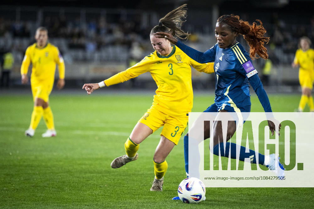 Laura Kubiliute of Lithuania and Evelyn Ijeh of Sweden during the FIFA Women’s World Cup qualifying playoff soccer match between Lithuania and Sweden on October 9, 2026 in Kaunas. Photo by Mathias Bergeld. BILDBYRAN code MB MB1418 soccer football vm qual qual fifa womens world cup qualifier qualifier playoff lithuania sweden women s bbeng play off