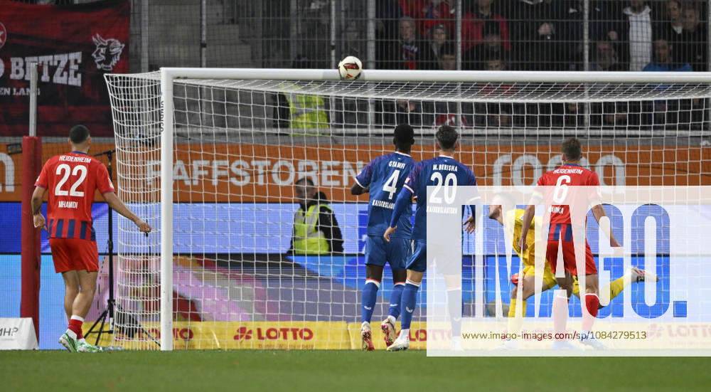 Penalty area play, Goalmouth action, shot on goal, scoring chance, Semih Sahin, 1 FC Kaiserslautern (FCK 08) not in the frame, hits the crossbar, 1 FC Heidenheim 1846 (FCH) vs. 1 FC Kaiserslautern 09 10 2026 DFL REGULATIONS PROHIBIT ANY USE OF PHOTOGRAPHS AS IMAGE SEQUENCES AND OR QUASI-VIDEO 1 FC Heidenheim 1846 FCH vs. 1 FC Kaiserslautern