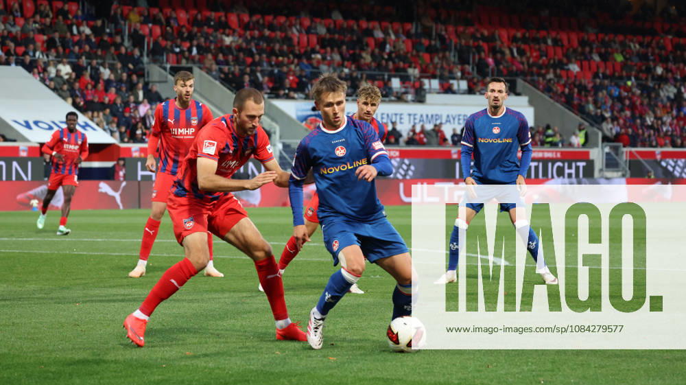Soccer 2. Bundesliga, 1 FC Heidenheim vs. 1 FC Kaiserslautern: l Jonas Föhrenbach (Foehrenbach) 1 FC Heidenheim 1846 Naatan Skyttä (Skyttae) 1 FC Kaiserslautern, tackle, Action, battle for the ball. DFL and DFB regulations prohibit any use of photographs as image sequences and or quasi-video. Heidenheim