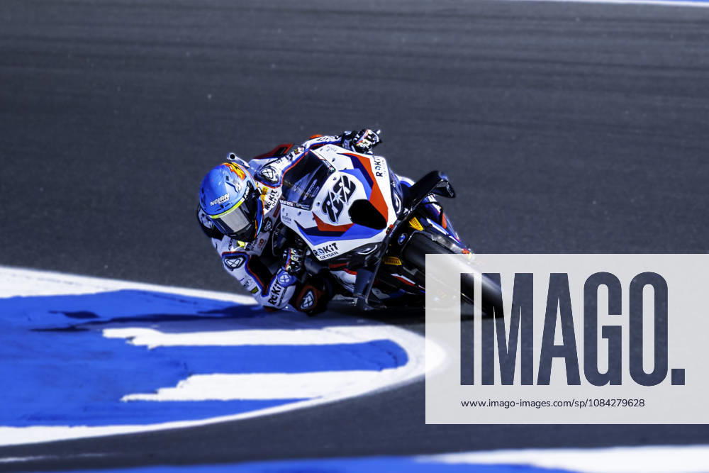Miguel Oliveira of Rokit BMW Motorrad WorldSBK Team in action during the Free Practice 2 of the FIM Superbike World Championship, WM, Weltmeisterschaft at Circuito Estoril on October 9, 2026 in Cascais, Portugal. Cascais Portugal - ZUMAr200 20261009_zsp_r200_014
