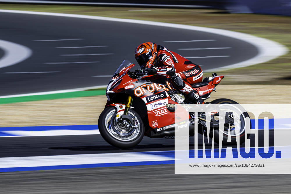 Iker Lecuona of Aruba.It Racing - Ducati in action during the Free Practice 2 of the FIM Superbike World Championship, WM, Weltmeisterschaft at Circuito Estoril on October 9, 2026 in Cascais, Portugal. Motorsports 2026: WorldSBK - Tissot Estoril Round - ZUMAr200 20261009_zsp_r200_064