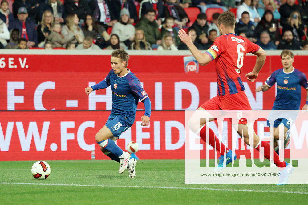 Soccer 2. Bundesliga, 1 FC Heidenheim 1 FC Kaiserslautern v l Naatan Skyttä Skyttae 1 FC Kaiserslautern Heidenheim