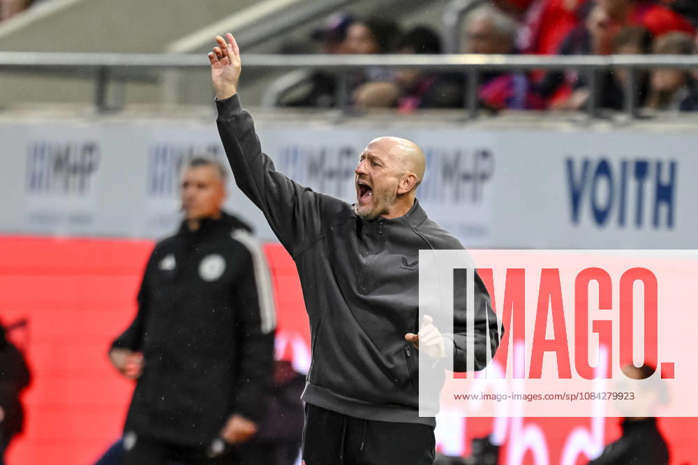 Coach Torsten Lieberknecht of 1 FC Kaiserslautern gestures during the 2. Bundesliga match between 1 FC Heidenheim and 1 FC Kaiserslautern at the Voith Arena on October 9, 2026, in Heidenheim an der Brenz, Germany Photo by Harry Langer DeFodi Images Coach Torsten Lieberknecht of 1. FC Kaiserslautern gestures during the 2. Bundesliga match between 1. FC Heidenheim and 1. FC Kaiserslautern at Voith Arena on October 9, 2026, in Heidenheim an der Brenz, Germany. Photo by Harry Langer, DeFodi Images. DFB and DFL regulations prohibit any use of photographs as image sequences and or quasi-video. Photo by Harry Langer, DeFodi Images. DFB and DFL regulations prohibit any use of photographs as imSEQUENCES AND OR QUASI-VIDEO