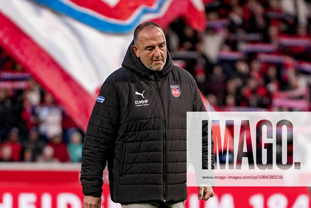 Germany Soccer Season 2026–2027, 2. Bundesliga, Matchday 7, 1 FC Heidenheim vs. 1 FC Kaiserslautern, Voith Arena, Heidenheim; Frank Schmidt, Head Coach, 1 FC Heidenheim; facial expressions, emotions; Heidenheim, Voith Arena, Germany