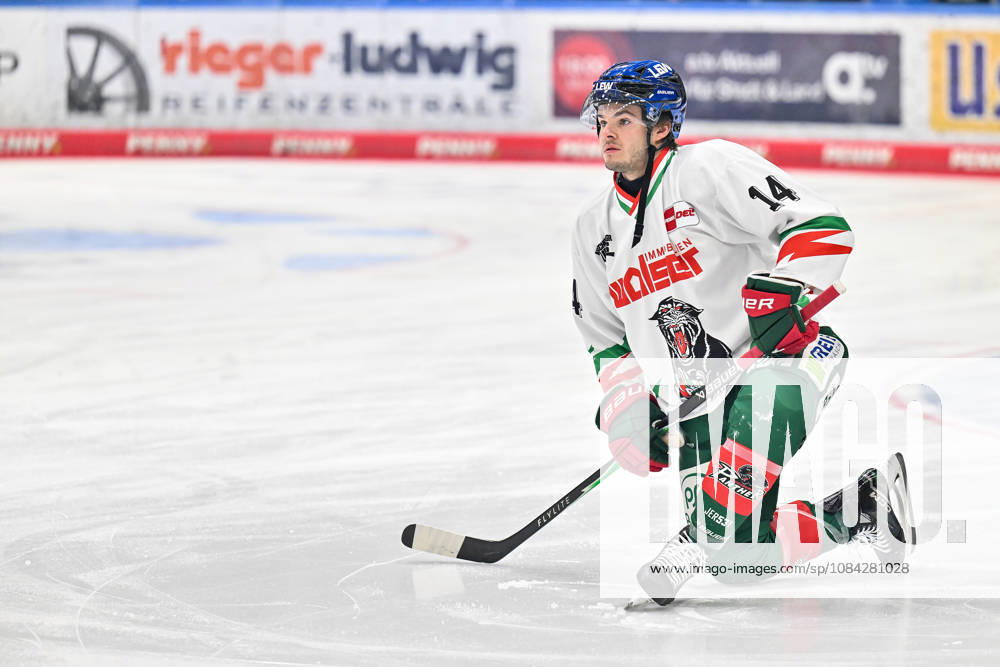 Penny DEL: Augsburger Panther vs. Fischtown Pinguins, October 9, 2026, Augsburg, GERMANY, OCTOBER 9. Pictured: D. J. BUSDEKER of the Augsburger Panther, No. 14, during warm-ups before the Penny DEL match between the Augsburger Panther and the Fischtown Pinguins on Matchday 7 at Curt Frenzel Stadium