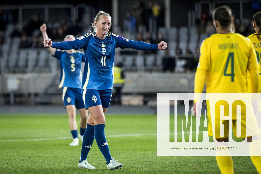 Stina Blackstenius of Sweden celebrates after the 0–4 victory during the FIFA Women’s World Cup qualifying playoff soccer match between Lithuania and Sweden on October 9, 2026 in Kaunas. Photo by Mathias Bergeld, BILDBYRAN. Code: MB MB1418. soccer, football, World Cup qualifier, FIFA Women’s World Cup qualifier, playoff, Lithuania, Sweden, women’s soccer, BBENG, play-off, celebration