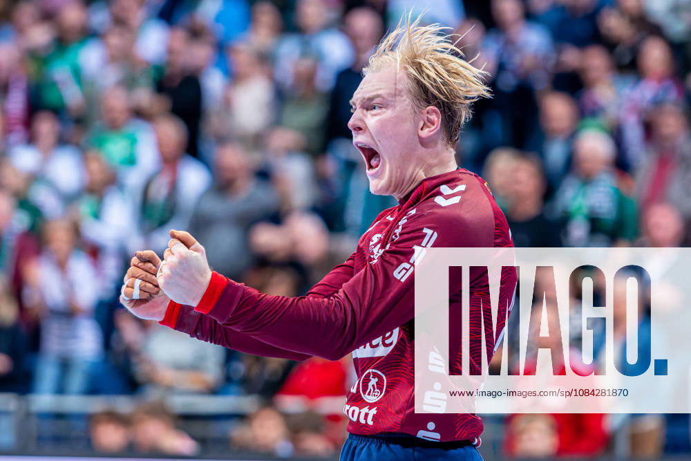 Simon Möller of SG Flensburg Handewitt, No. 30 from the left, TSV Hannover Burgdorf (green) vs. SG Flensburg Handewitt (blue) on Matchday 8 of the 2026–2027 season in the Opel Handball Bundesliga on October 9, 2026, ZAG Arena Hannover, GER,