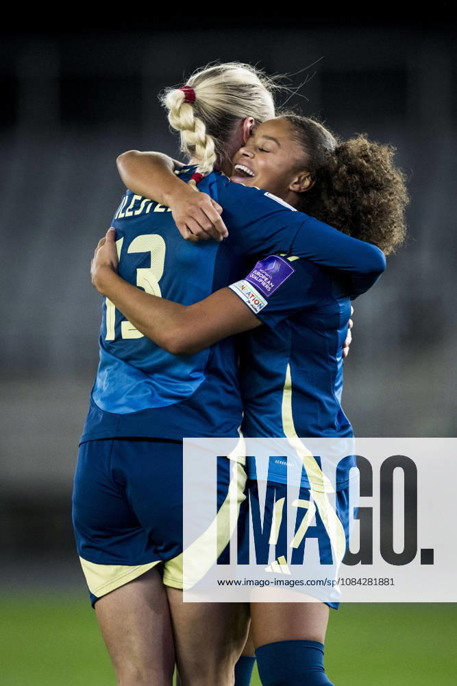 Amanda Ilestedt and Felicia Schröder celebrate after the 0–4 victory during the FIFA Women’s World Cup qualifying playoff soccer match between Lithuania and Sweden on October 9, 2026 in Kaunas. Photo by Mathias Bergeld. BILDBYRAN code MB MB1418 soccer football vm qualifiers fifa womens world cup qualifier qualifier playoff lithuania sweden women s bbeng play-off celebration