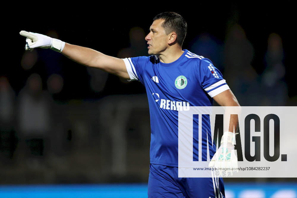 Men s Soccer, 2026–2027 Season, Bavarian Regional League, Matchday 13: 1. FC Schweinfurt 1905 vs. SC Eltersdorf; Oleksandr Churilov 12; SC Eltersdorf gesturing with arms and hands, giving instructions; Schweinfurt, Sachs Stadium, Bavaria, Germany