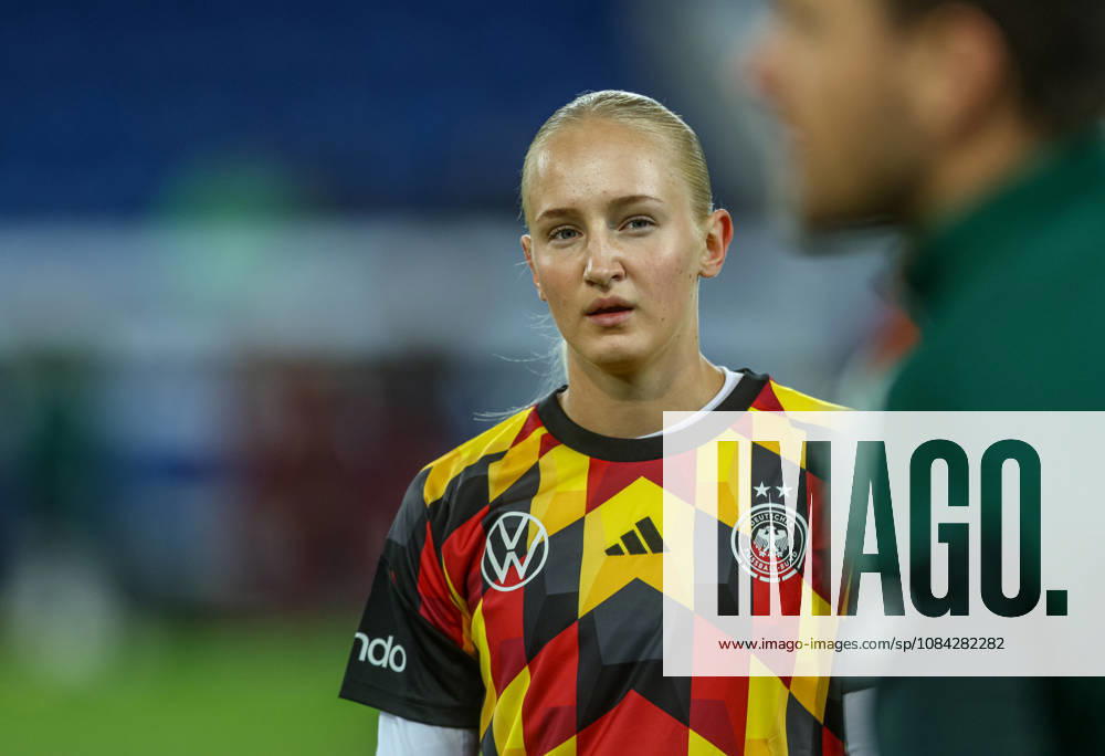 GER, Karlsruhe, Germany vs. Australia, FIFA, DFB, soccer, 2026–2027 season, BBBank Wildpark, Friendly Match: Pictured from left, Luzie Zähringer (Germany), Women’s National Team. DFB and DFL regulations prohibit any use of photographs as image sequences and or quasi-video