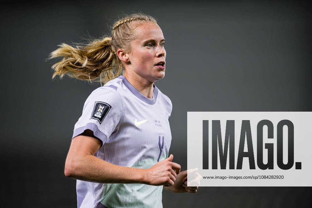 Julie Blakstad of Norway during the FIFA Women’s World Cup Qualifier soccer match between Romania and Norway on October 9, 2026 in Bucharest. Photo by Marius Simensen, BILDBYRAN COP 238 bbeng women s FIFA World Cup qualifiers soccer football international match Norway Romania