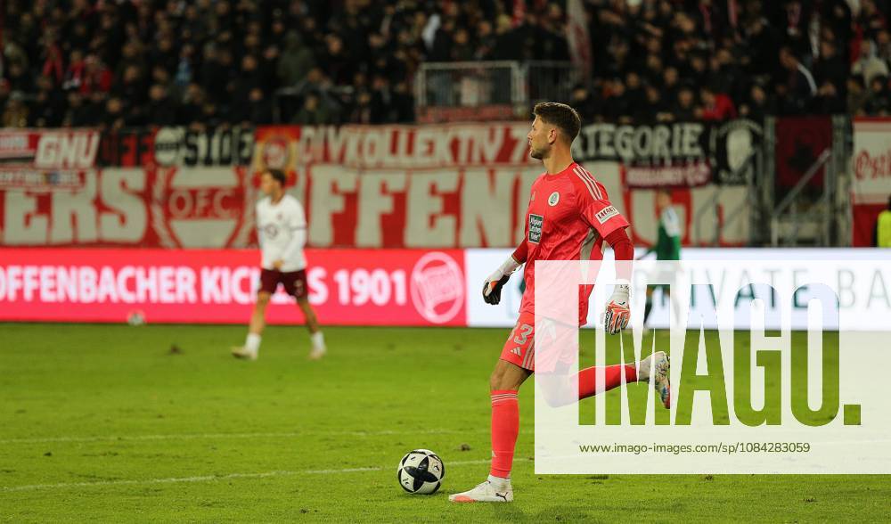 Offenbach am Main, Plutos Stadium at Bieberer Berg, Regionalliga Southwest, 2026–2027 Season, Kickers Offenbach OFC vs. FC 08 Homburg, Free Kick, Goalkeeper Jonas Janko Weyand, Homburg