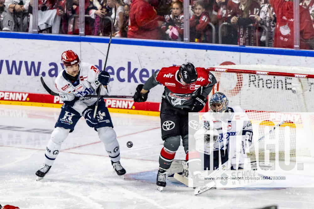 Joacim Eriksson, Schwenninger Wild Wings, 60 in Trouble: Cologne Sharks vs. Schwenninger Wild Wings, Ice Hockey, Penny DEL, Matchday 07, 2026–2027, October 9, 2026: Cologne Sharks vs. Schwenninger Wild Wings, Ice Hockey, Penny DEL, Matchday 7, 2026–2027, October 9, 2026, Cologne