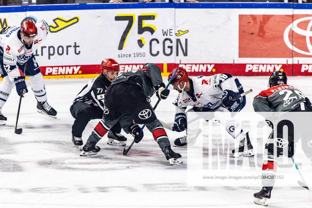 Eric Cornel, Schwenninger Wild Wings, 18 at the faceoff; Thomas Schemitsch, Schwenninger Wild Wings, 62, Tim Fleischer, Cologne Sharks, 29; Cologne Sharks vs. Schwenninger Wild Wings, ice hockey, Penny DEL, Matchday 07, 2026–2027, October 9, 2026, Cologne Sharks vs. Schwenninger Wild Wings, Ice Hockey, Penny DEL, Matchday 07, 2026–2027, October 9, 2026, Cologne