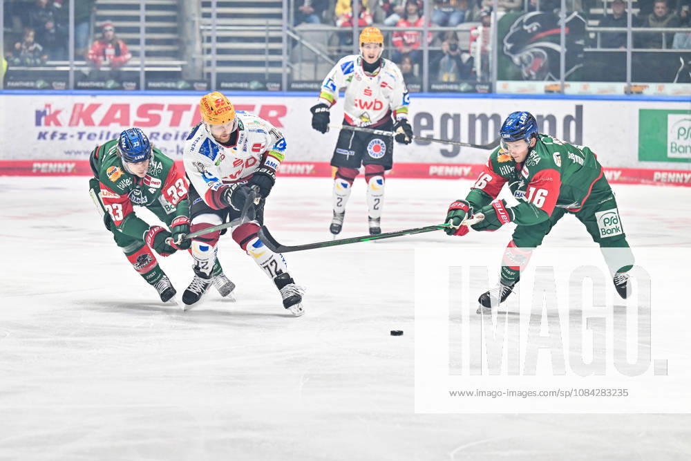 Penny DEL Augsburger Panther vs. Fischtown Pinguins, October 9, 2026, AUGSBURG, GERMANY, OCTOBER 9: From left, Tim WOHLGEMUTH (Augsburger Panther, 33), Phillip BRUGGISSER (Fischtown Pinguins, 72), and Cameron WRIGHT (Augsburger Panther, 16) during the Penny DEL match between the Augsburger Panther and the Fischtown Pinguinsins on Matchday 7 at Curt Frenzel Stadium