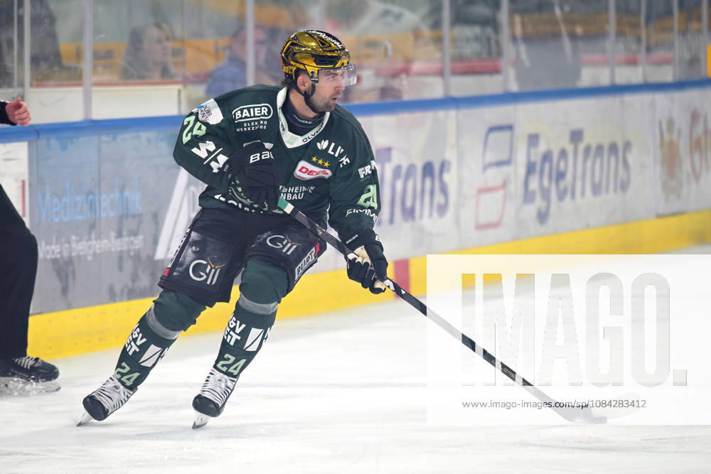 Cole Fonstad, Bietigheim Steelers, 24 on the puck; Bietigheim Steelers vs. EC Bad Nauheim, Ice Hockey, DEL 2, Game 7 of the regular season, 2026–2027 season, October 9, 2026, Bietigheim Steelers vs. EC Bad Nauheim, Ice Hockey, DEL 2, 7th Regular Season Game, 2026–2027 Season, October 9, 2026, Bietigheim