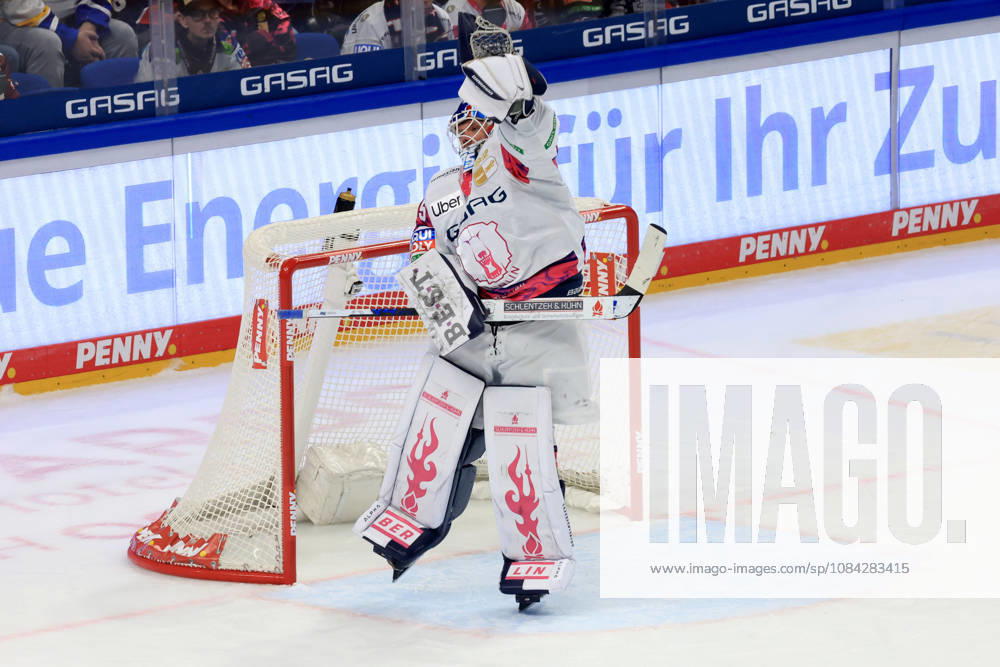 DEU, GER, Ice Hockey, Match Day, 2026–27 Season, Berlin, Eisbären Berlin vs. Grizzly Wolfsburg, Jonas Neffin, Eisbären Berlin 75, Cutout, nordphoto GmbH, Engler, City, Über Arena, State, Country