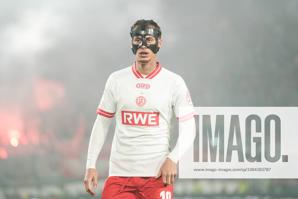 Germany 3rd Division 2026–2027, Matchday 8: SC Preussen Münster vs. Rot Weiss Essen, Friday, October 9, 2026, LVM Preußenstadion, Münster, North Rhine-Westphalia, Germany; Marvin Obuz (RW Essen), 10