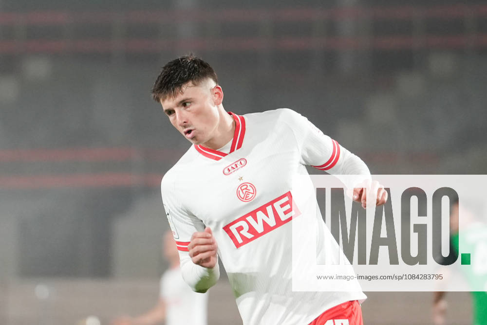 Germany 3rd Division 2026–2027, Matchday 8: SC Preussen Münster vs. Rot Weiss Essen, Friday, October 9, 2026, LVM Preußenstadion, Münster, North Rhine-Westphalia, Germany; Semir Telalovic (RW Essen), 17: Frustration