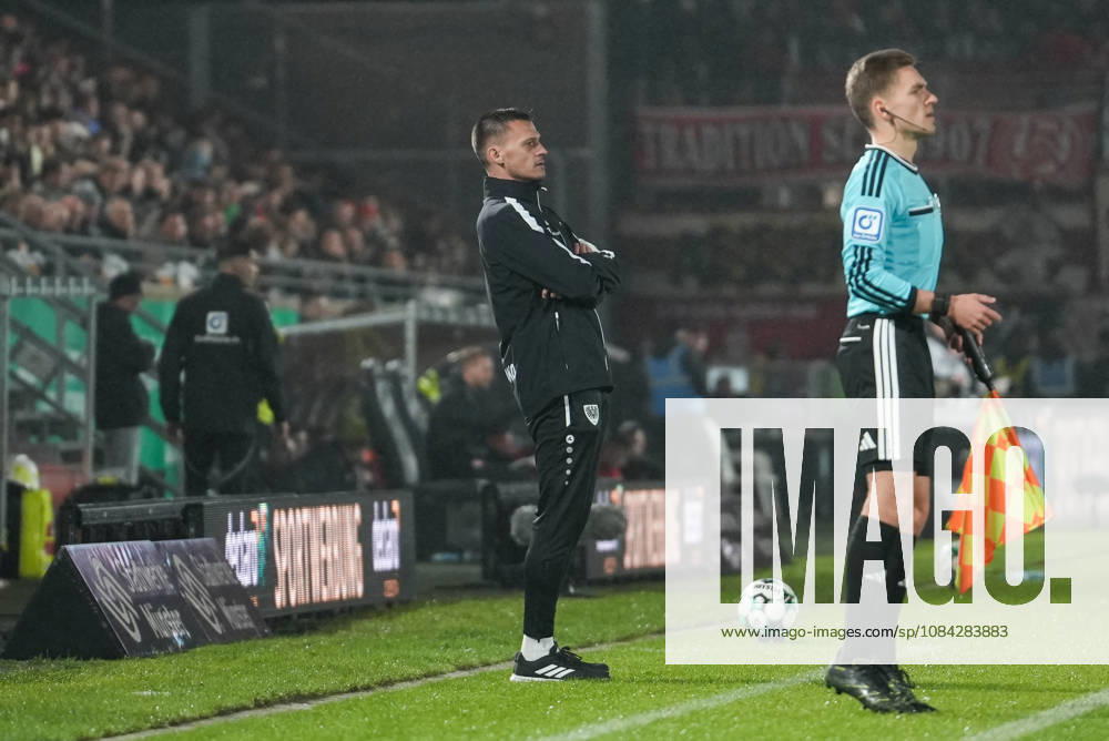 Germany 3rd Division 2026–2027, Matchday 8: SC Preußen Münster vs. Rot-Weiß Essen, Friday, October 9, 2026, LVM Preußenstadion, Münster, North Rhine-Westphalia, Germany; Thomas Wörle, Head Coach, SC Preußen Münster