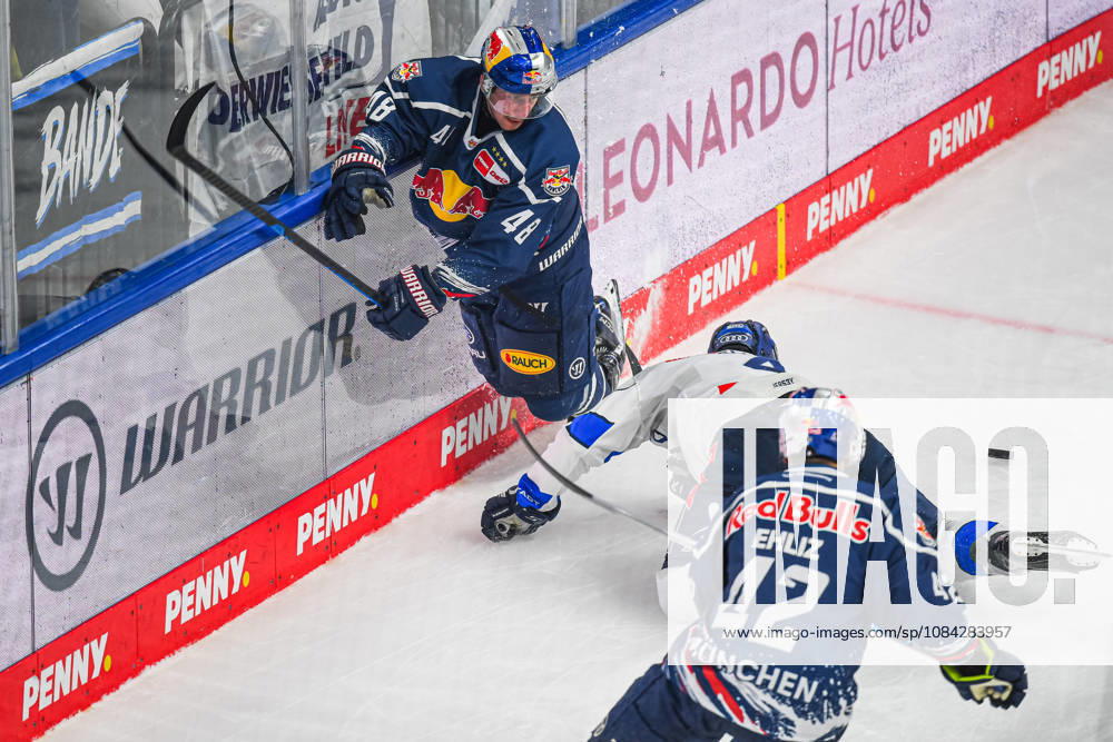 Munich, Germany PENNY DEL, German Ice Hockey League, 2026–27 season, Matchday 7: EHC Red Bull Munich vs. ERC Ingolstadt at SAP Garden in Munich Lucas Thaler of EHC Red Bull Munich in a one-on-one battle, in a duel, fighting for the puck