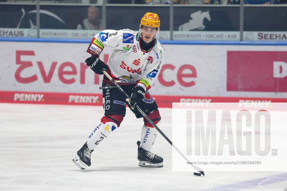 Akito Hirose, Fischtown Pinguins 2; Augsburger Panther vs. Fischtown Pinguins; Matchday 7; Ice Hockey; Penny DEL; October 9, 2026; Augsburg, Bavaria, Germany