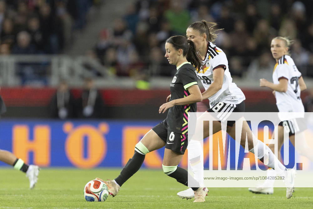 GER, Karlsruhe, football, womens football, International Friendly, Länderspiel, Nationalmannschaft Germany vs. Australia in the picture f.l.: Clare Wheeler (Australia 06), Melissa Koessler (Germany 18), tackle 09.10.2026, BBBank Wildpark Karlsruhe DFB REGULATIONS PROHIBIT ANY USE OF PHOTOGRAPHS AS IMAGE SEQUENCES AND OR QUASI-VIDEO, Karlsruhe BBBank Wildpark Baden-Wuerttemberg Germany
