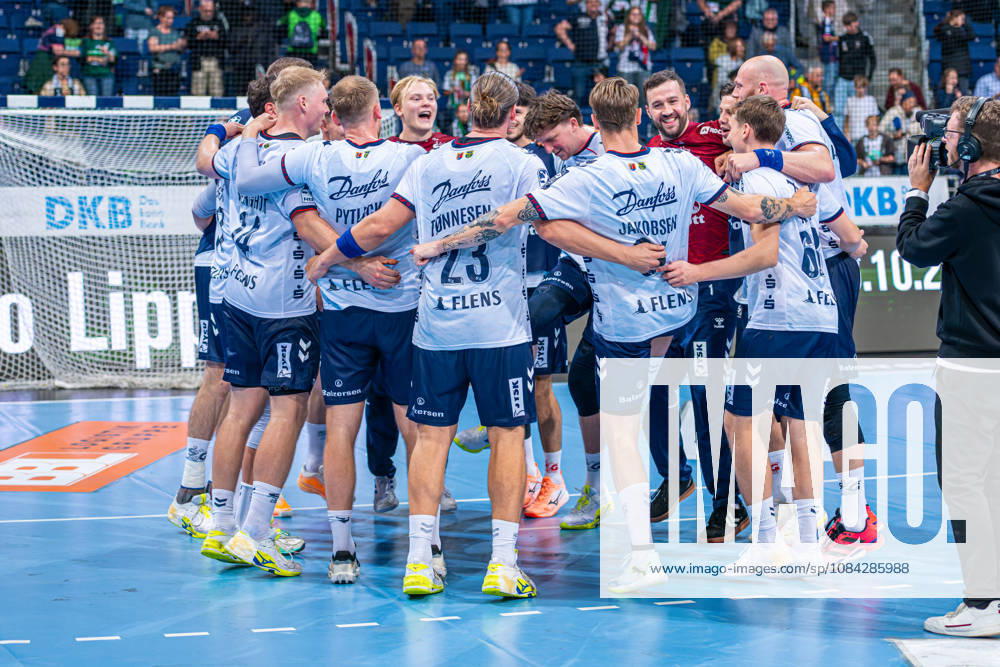 Flensburg faces TSV Hannover Burgdorf (green) against SG Flensburg Handewitt (blue) on Matchday 8 of the 2026–2027 season in the Opel Handball Bundesliga on October 9, 2026, at the ZAG Arena in Hannover, GER,