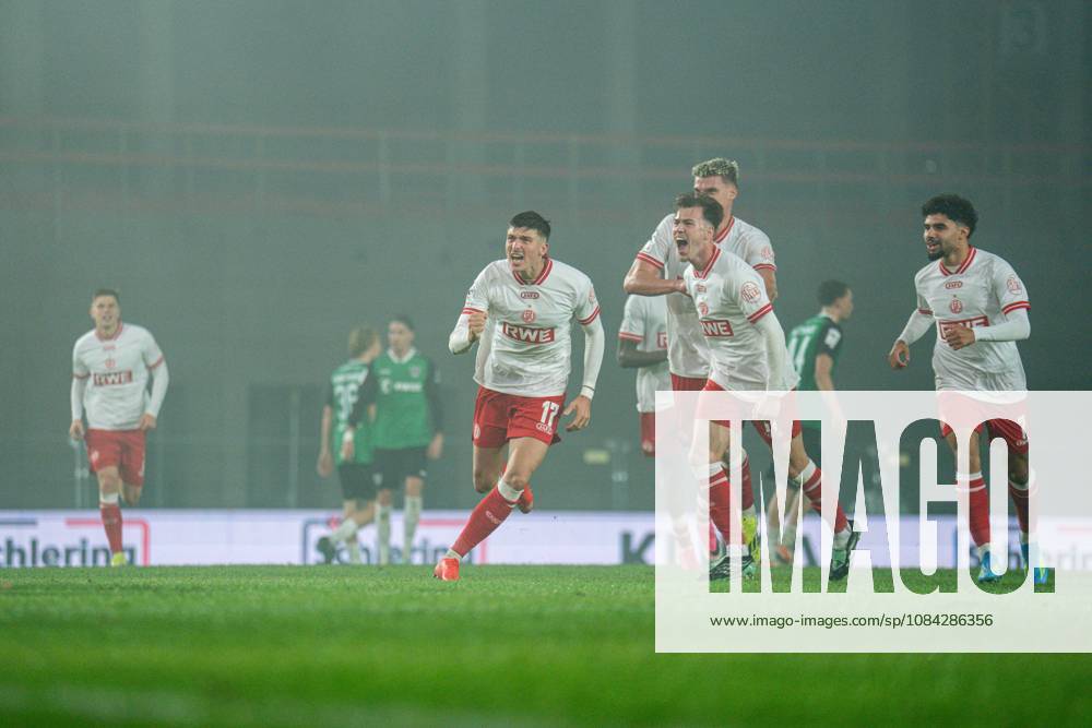 3rd Division, Matchday 8, SC Preußen Münster vs. Rot-Weiss Essen at the LVM Preußenstadion. Goal for the 2–3 by Semir Telalovic; Essen celebrating here with the team. IMPORTANT NOTICE: In accordance with DFB and DFL regulations, it is prohibited to use or allow the use of photographs taken in the stadium and or during the game in the form of sequential images and or video-like photo series