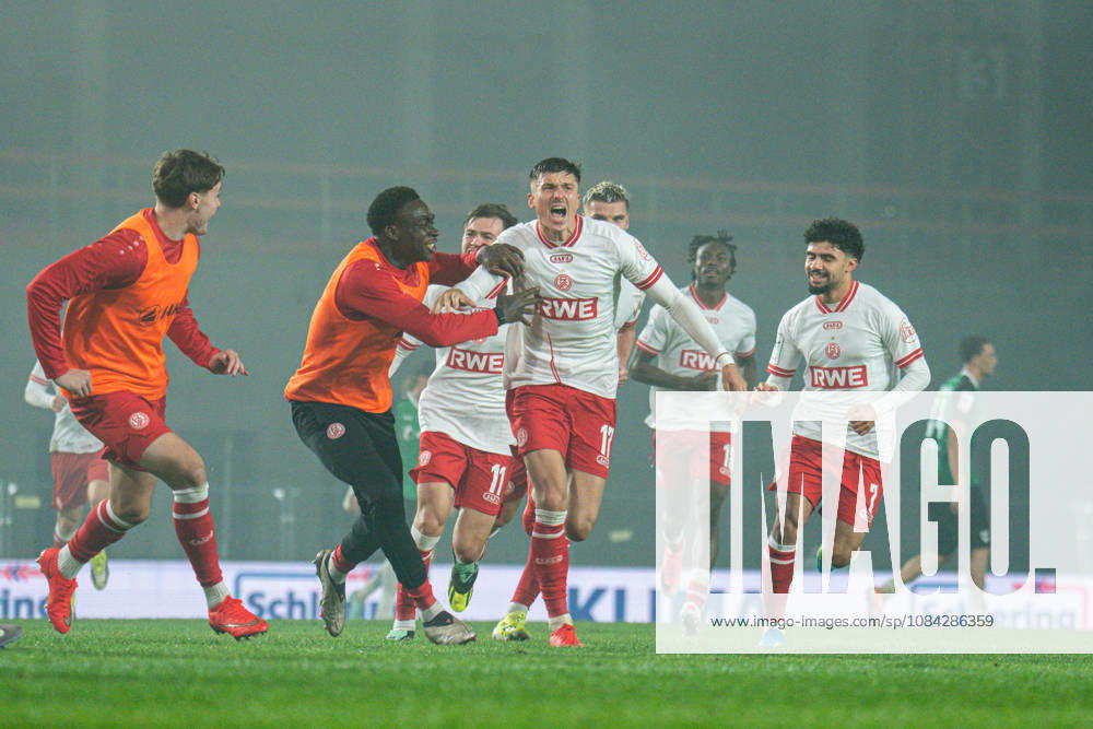 3rd Division, Matchday 8, SC Preußen Münster vs. Rot-Weiss Essen at the LVM Preußenstadion. Goal for the 2–3 by Semir Telalovic; Essen celebrating here with the team. IMPORTANT NOTICE: In accordance with DFB and DFL regulations, it is prohibited to use or allow the use of photographs taken in the stadium and or during the game in the form of sequential images and or video-like photo series