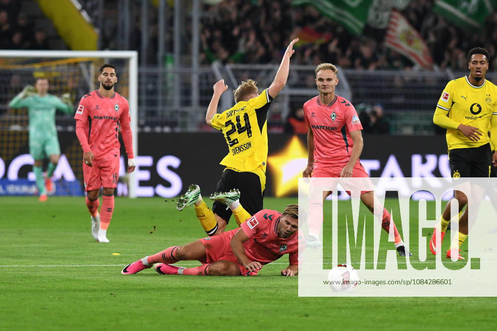 Niclas Fuellkrug of Werder Bremen and Daniel Svensson of Borussia Dortmund battle for the ball during the Bundesliga match between Borussia Dortmund and SV Werder Bremen at Signal Iduna Park on October 9, 2026, in Dortmund, Germany. Photo by Ralf Treese, DeFodi Images. Niclas Fuellkrug of Werder Bremen and Daniel Svensson of Borussia Dortmund battle for the ball during the Bundesliga match between Borussia Dortmund and SV Werder Bremen at Signal Iduna Park on October 9, 2026 in Dortmund, Germany. Photo by Ralf Treese, DeFodi Images. DFB and DFL regulations prohibit any use of photographs as image sequences and or quasi-video. Photo by Ralf Treese, DeFodi Images.