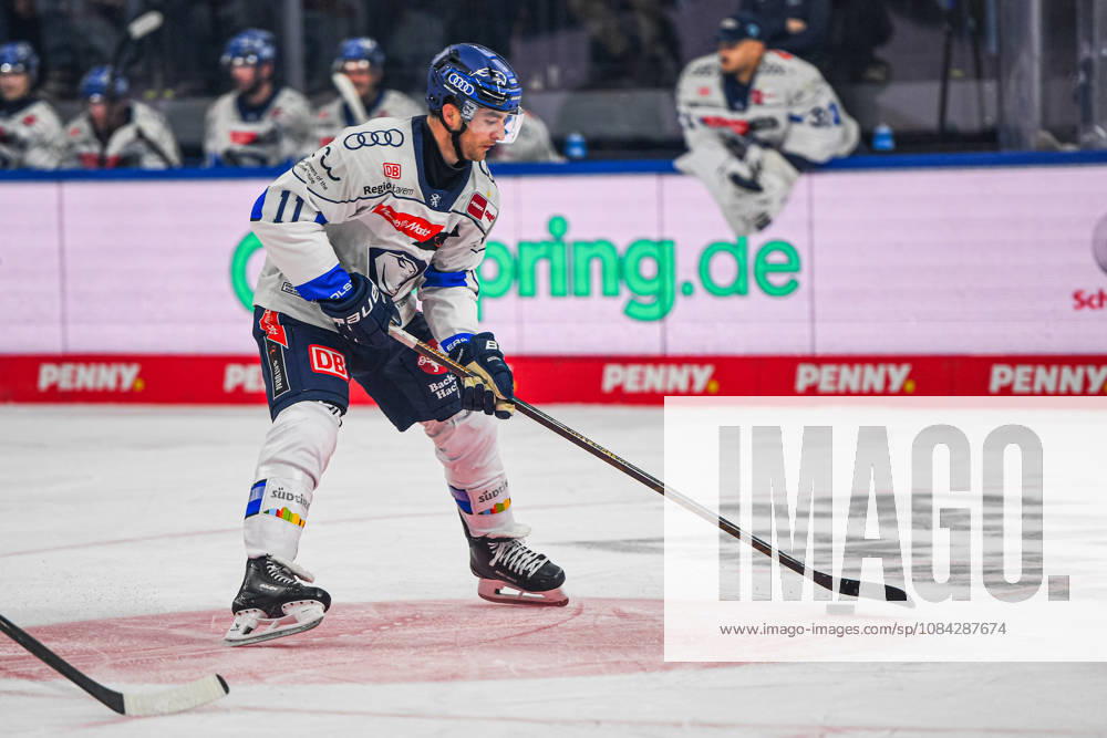 Munich, Germany PENNY DEL, German Ice Hockey League, 2026–27 season, Match Day 7: EHC Red Bull Munich vs. ERC Ingolstadt at SAP Garden in Munich Kenny Agostino of ERC Ingolstadt on the puck, with the puck, in possession of the puck