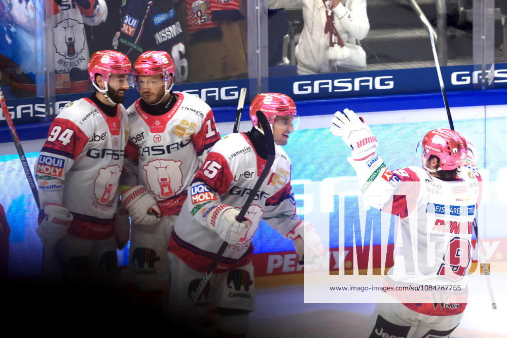 DEU, GER, Ice Hockey, Match Day, 2026–27 Season, Berlin, Eisbären Berlin vs. Grizzly Wolfsburg 1–0 by Frederik Tiffels, Eisbären Berlin 95, Eisbären players, cheering, celebrating, joy, happiness, happy, positive emotions, nordphoto GmbH, Engler, City, Über Arena, State, Country