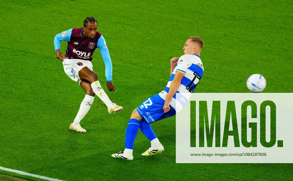 Kyle Walker-Peters of West Ham United clears under pressure from Boy Kemper of QPR West Ham United v Queens Park Rangers, EFL Championship, Football, London Stadium, London, UK - 09 Oct 2026London London Stadium United Kingdom