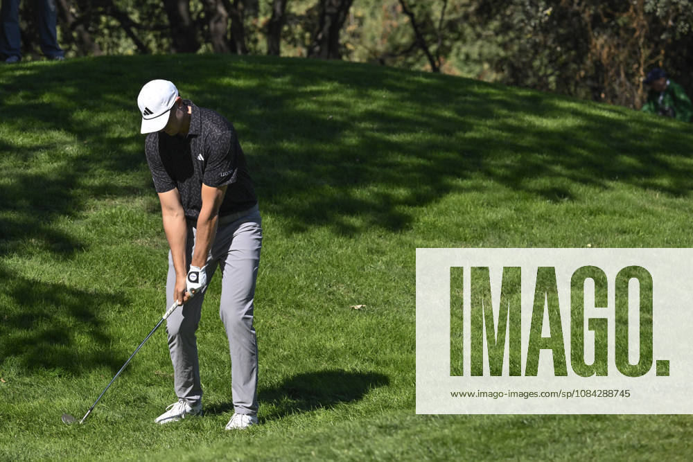 LUDVIG ABERG of Sweden hitting the ball out of the rough during the Open de Espao±a presented by Madrid at Club de Campo Villa de Madrid on October 09, 2026 in Madrid, Spain. Madrid Spain - ZUMAc312 20261009_zsp_c312_400