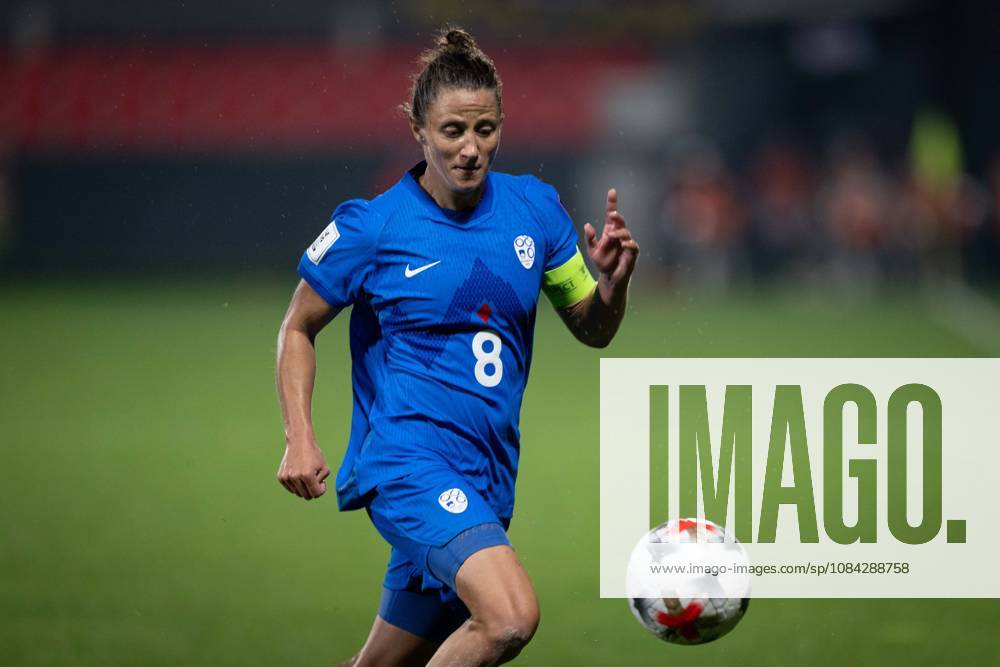 Turkiye v Slovenia - 2027 FIFA Women’s World Cup European Qualifiers ISTANBUL, TURKIYE - OCTOBER 9: Mateja Zver (8) of Slovenia in action during the 2027 FIFA Women’s World Cup European qualifiers play-off first-leg match between Turkiye and Slovenia at Pendik Stadium in Istanbul, Turkiye, on October 9, 2026. Didem Mente Anadolu Istanbul Turkey. Editorial use only. Please get in touch for any other usage.