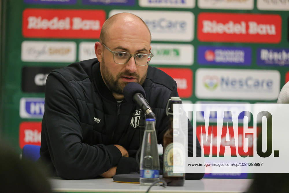 Soccer, Men s, Bavarian Regional League, 2026–2027 Season, Matchday 13: FC Schweinfurt 05 vs. SC Eltersdorf; Coach Jan Gernlein of FC Schweinfurt 05 at the press conference; single frame from the Riedel Bau Arena in Schweinfurt, Sachs Stadio, Bavaria, Lower Franconia, Germany