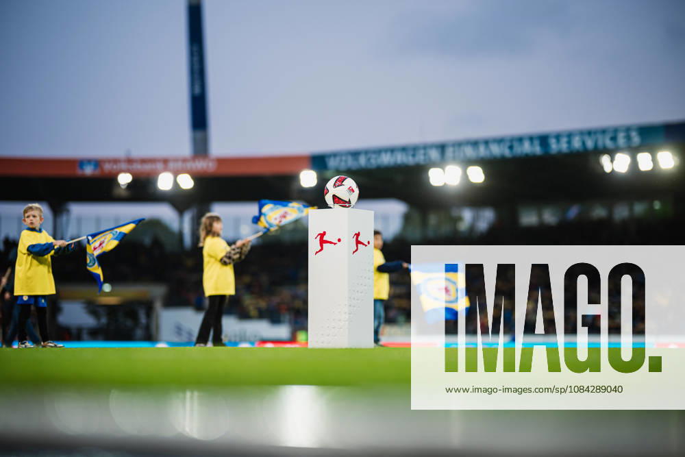 2. Bundesliga: Eintracht Braunschweig vs. Holstein Kiel, October 9, 2026—Ball on the ball stand, Adidas soccer ball, 2. Bundesliga, Matchday 7: Eintracht Braunschweig vs. Holstein Kiel on October 9, 2026, at Eintracht Stadium, Braunschweig. DFL regulations prohibit any use of photographs as image sequences and or quasi-video.