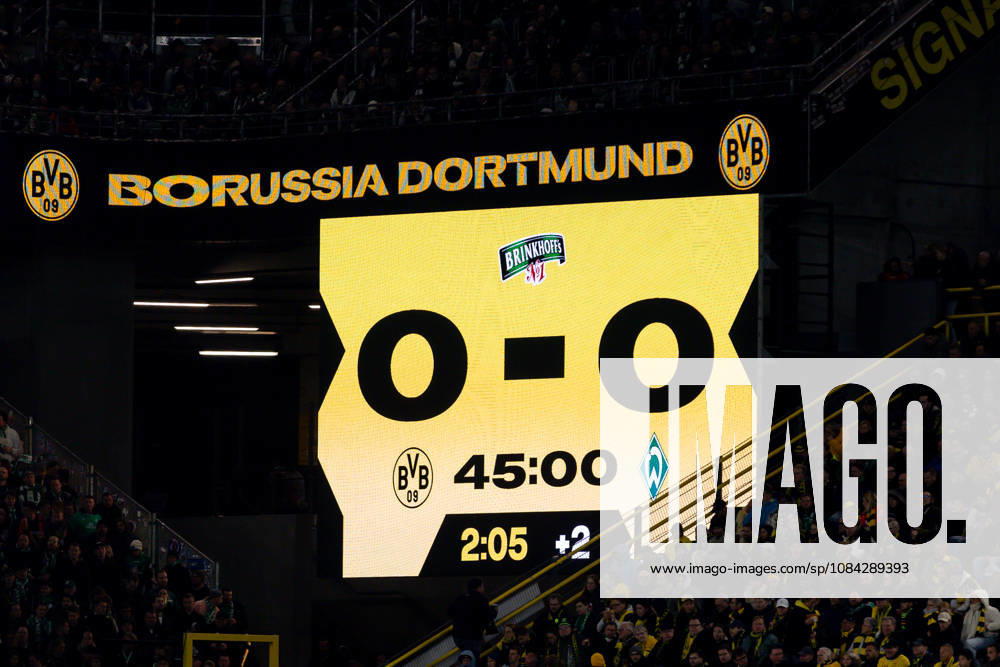 Dortmund, Germany October 9, 2026 Bundesliga 2026–2027 Matchday 5: Borussia Dortmund vs. SV Werder Bremen In the photo: The scoreboard and video screen displaying the halftime score: Borussia Dortmund 0–0 Werder Bremen. DFL and DFB regulations prohibit any use of photographs as image sequences and or quasi-video Signal Iduna Park, North Rhine-Westphalia