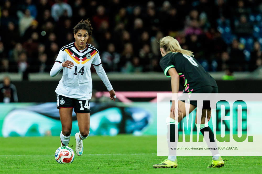 Cora Zicai (Germany, 14) controls the ball against Kaitlyn Torpey (Australia, 8) during the International Friendly, Länderspiel, Nationalmannschaft match between Germany vs. Australia at BBBank Wildpark on October 09, 2026 in Karlsruhe, Germany. Germany