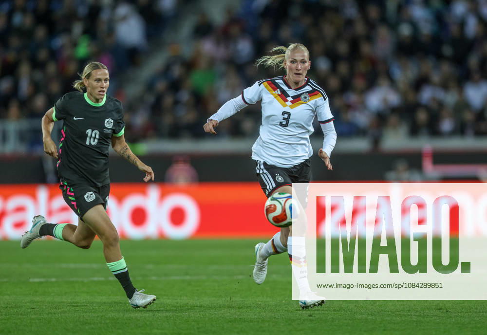 GER, Karlsruhe, Germany vs. Australia, FIFA, DFB, Soccer, 2026–2027 Season, BBBank Wildpark, Friendly Match: Pictured from left, Emily van Egmond (Australia, No. 10), Camilla Küver, Germany, Women’s National Team. DFB and DFL regulations prohibit any use of photographs as image sequences and or quasi-video. September 10, 2026