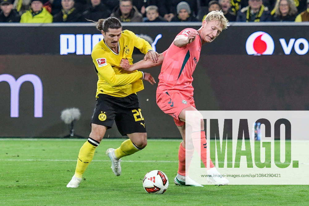 From left: Marcel Sabitzer (Dortmund 20) and Justin Njinmah (Bremen 11) in a one-on-one duel, September 10, 2026 ¢ Soccer ¢ Borussia Dortmund vs. SV Werder Bremen, Signal Iduna Park, Dortmund, DFB DFL regulations prohibit any use of photographs as image sequences and or quasi-video NRW Germany