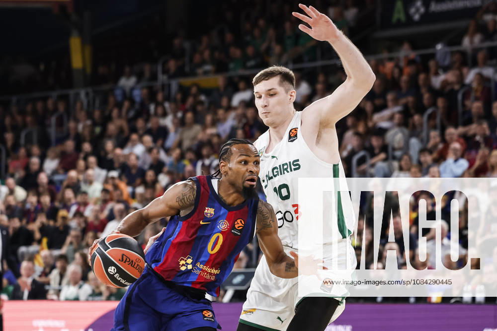 Kevin Paunter of FC Barcelona, Barca and Azuolas Tubelis Of Zalgiris Kaunas in action during the EuroLeague League Phase MD 4 match played between FC Barcelona and Zalgiris Kaunas at Palau Blaugrana on October 09, 2026 in Barcelona, Spain. FC Barcelona V Zalgiris Kaunas - Euroleague 2026 2027 - ZUMAa181 20261009_zaa_a181_285