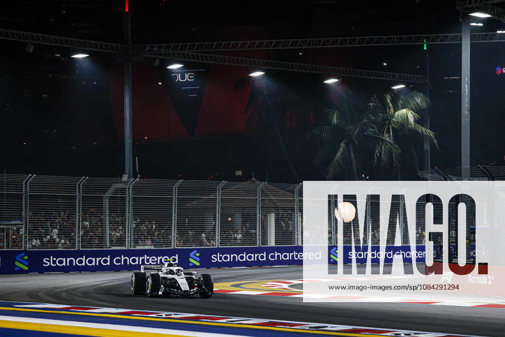 F1 - SINGAPORE GRAND PRIX 2026 11 PEREZ Sergio (mex), Cadillac F1 Team MAC-26, action during the 2026 Formula 1 Singapore Grand Prix, 17th round of the 2026 Formula One World Championship, WM, Weltmeisterschaft from October 9 to 11, 2026 on the Marina Bay Street Circuit, in Singapore, Singapore - SingaporeSingapore