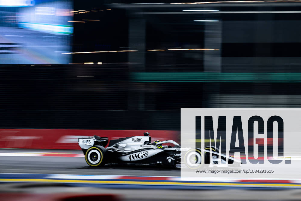 F1 - SINGAPORE GRAND PRIX 2026 11 PEREZ Sergio (mex), Cadillac F1 Team MAC-26, action during the 2026 Formula 1 Singapore Grand Prix, 17th round of the 2026 Formula One World Championship, WM, Weltmeisterschaft from October 9 to 11, 2026 on the Marina Bay Street Circuit, in Singapore, Singapore - SingaporeSingapore