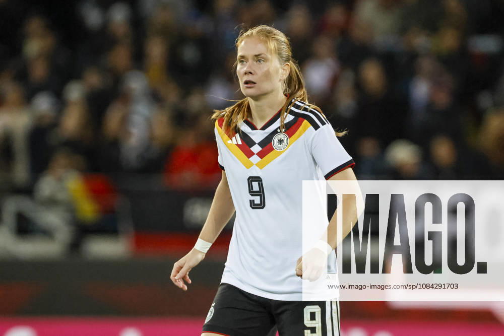 Sjoeke Nüsken, Nusken Germany, 09, Germany, soccer, women, friendly match, 2026, Germany vs. Australia, October 9, 2026, Karlsruhe BBBank Wildpark, Germany