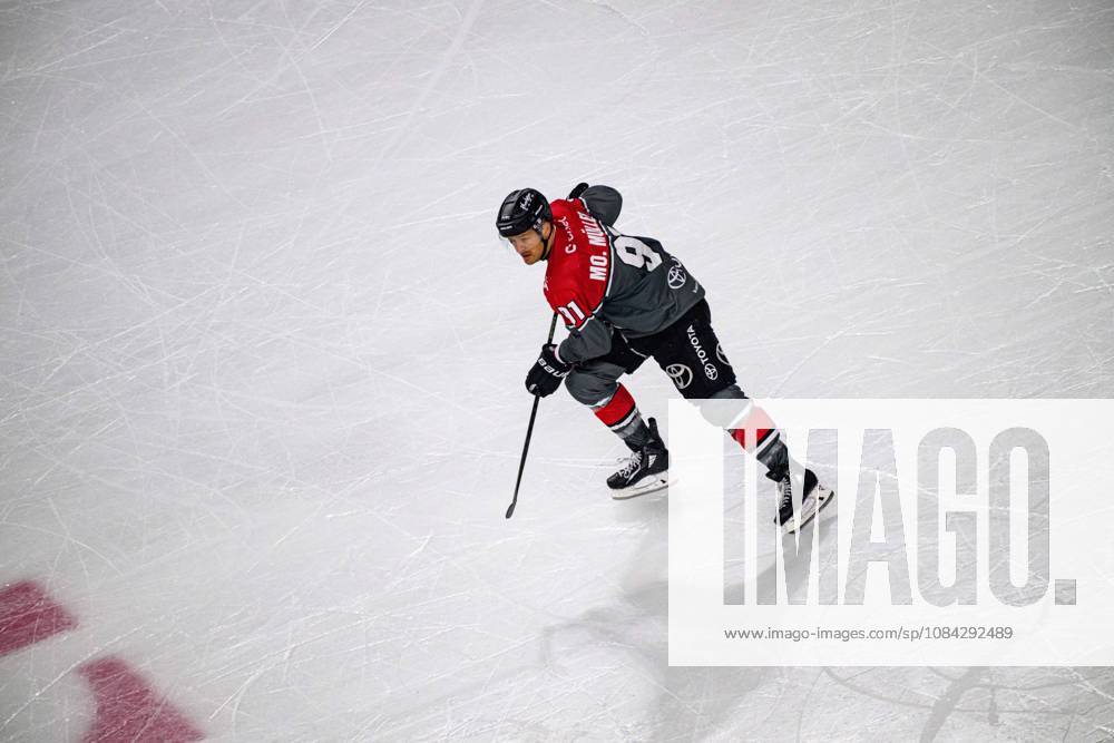 COLOGNE, GERMANY - 9 OCTOBER, 2026: Moritz Mueller - The PENNY DEL Ice hockey, Eishockey match Koelner Haie vs. Schwenninger Wild Wings at LANXESS arena.