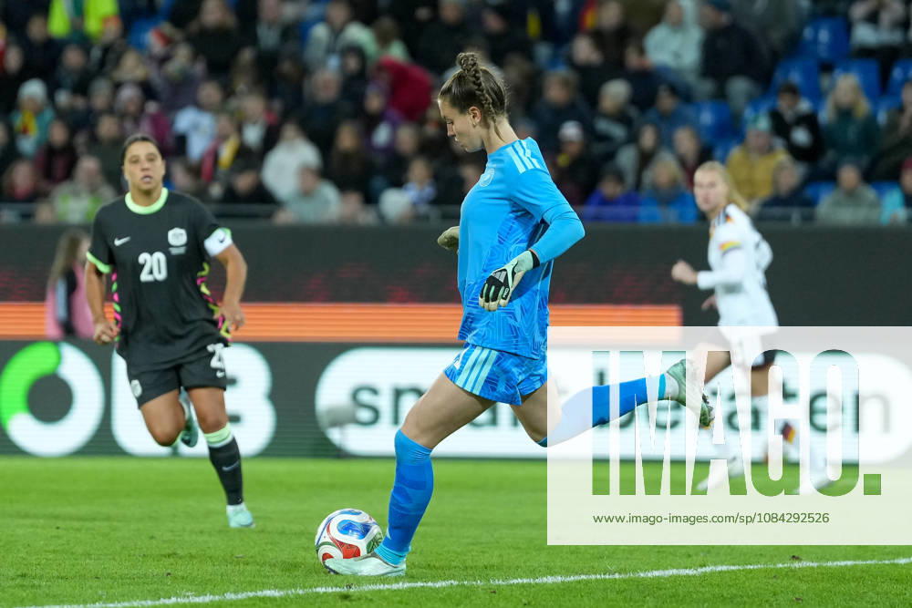 Ena Mahmutovic, Germany Women s National Team, 01 on the Ball, Germany, Soccer, International Match, Friendly Match, Exhibition Match, 2026–2027, Germany vs. Australia, October 9, 2026, BBBank Wildpark, Karlsruhe, Karlsruhe, BBBank Wildpark, Baden-Württemberg, Germany